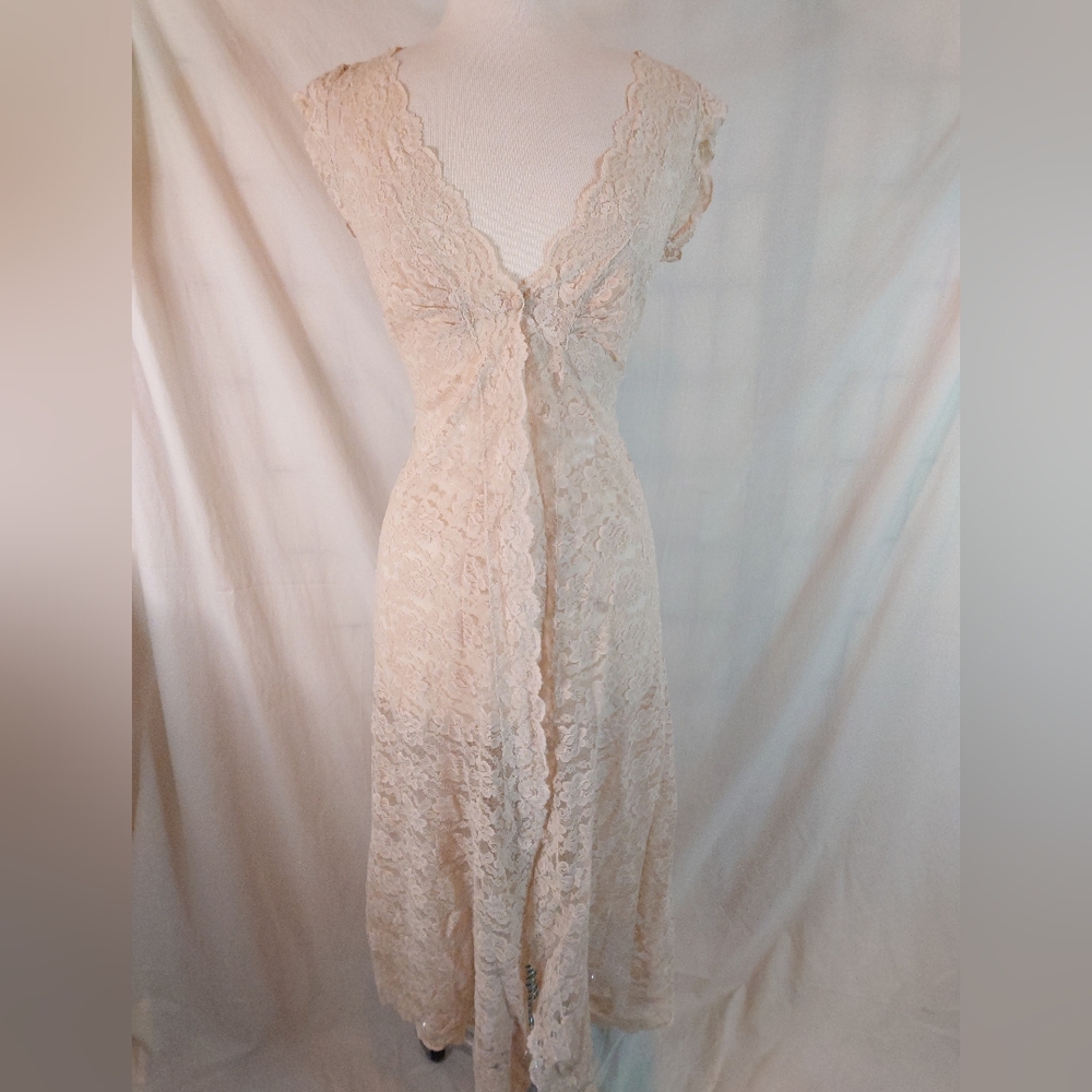 Glydons 60s Cream Lace Chemise